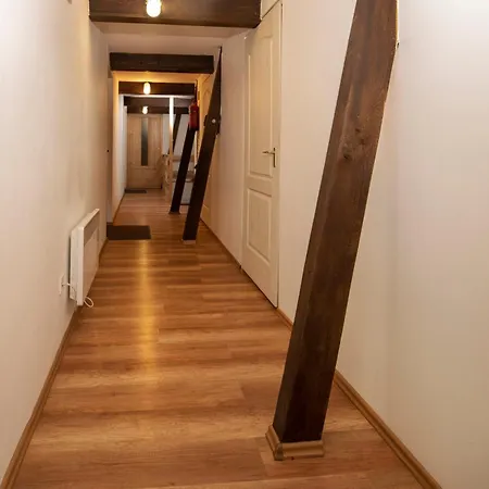 Szobi Malomkert Lovarda Aparthotel *